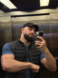 Mert, 28